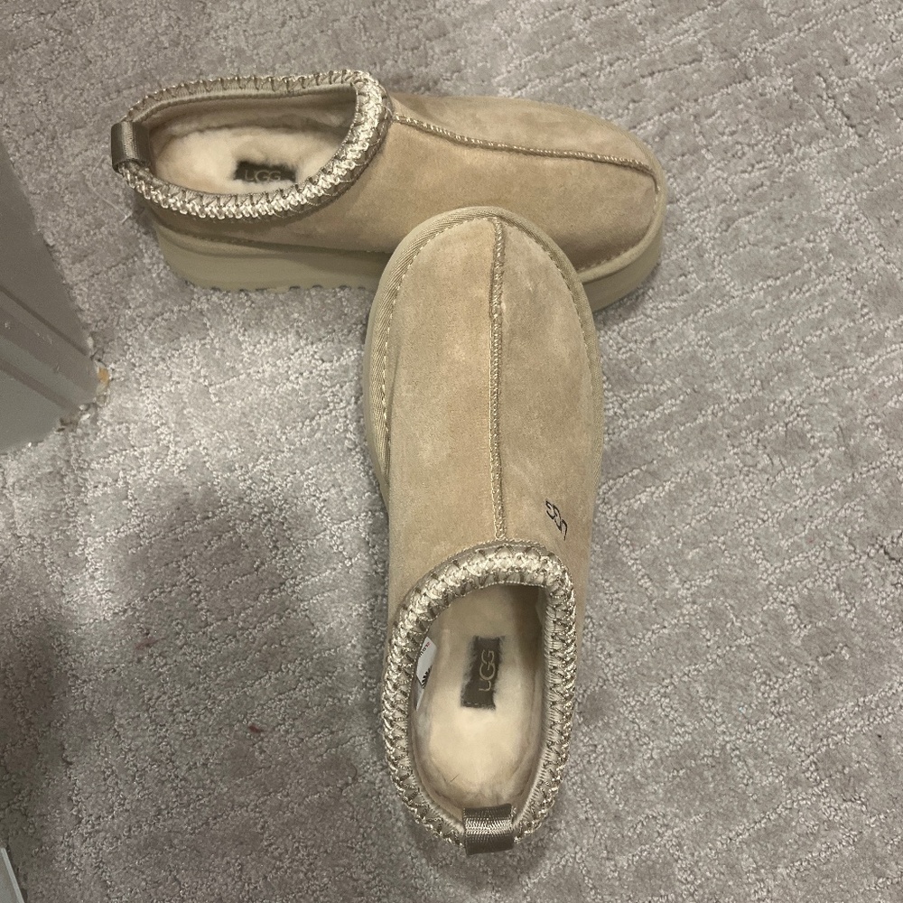 UGG TAZZ PLATFORM
